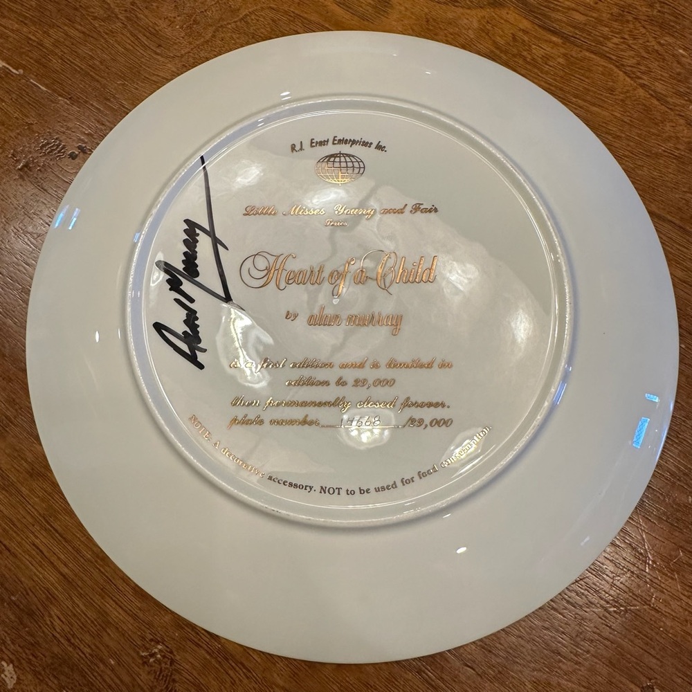 Heart of a Child by Alan Murray Vintage Collector's Plate with Signature 560 - Picture 5 of 7